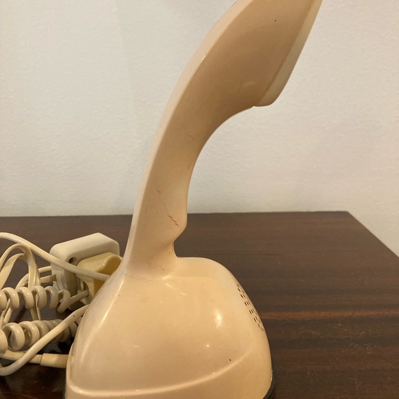 Mid Century Super Cool Dial Phone - Picture 3 of 6